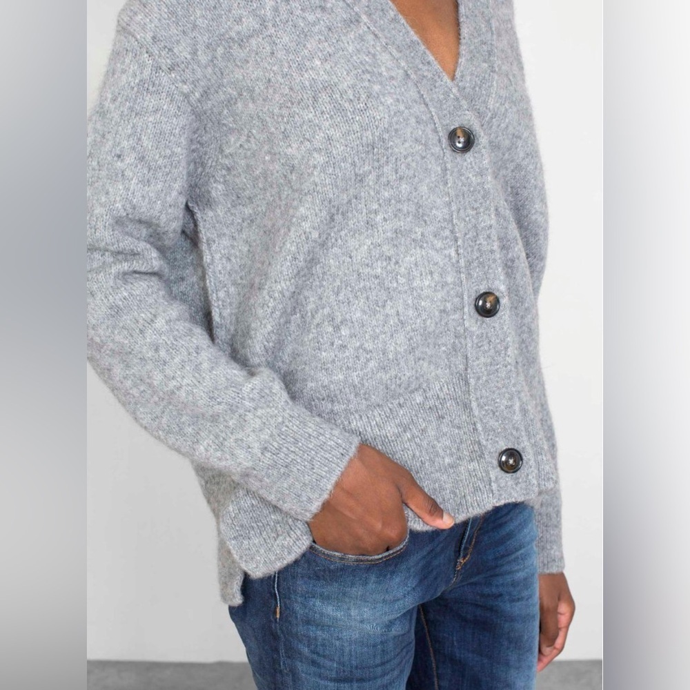 $465 CLOSED Alpaca Wool Sweater Cardigan V-Neck Women's Sz M Gray Preppy Luxury - Picture 3 of 11